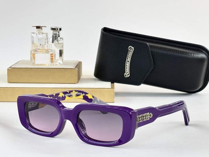 Picture of Chrome Hearts Sunglasses _SKUfw79684084fw